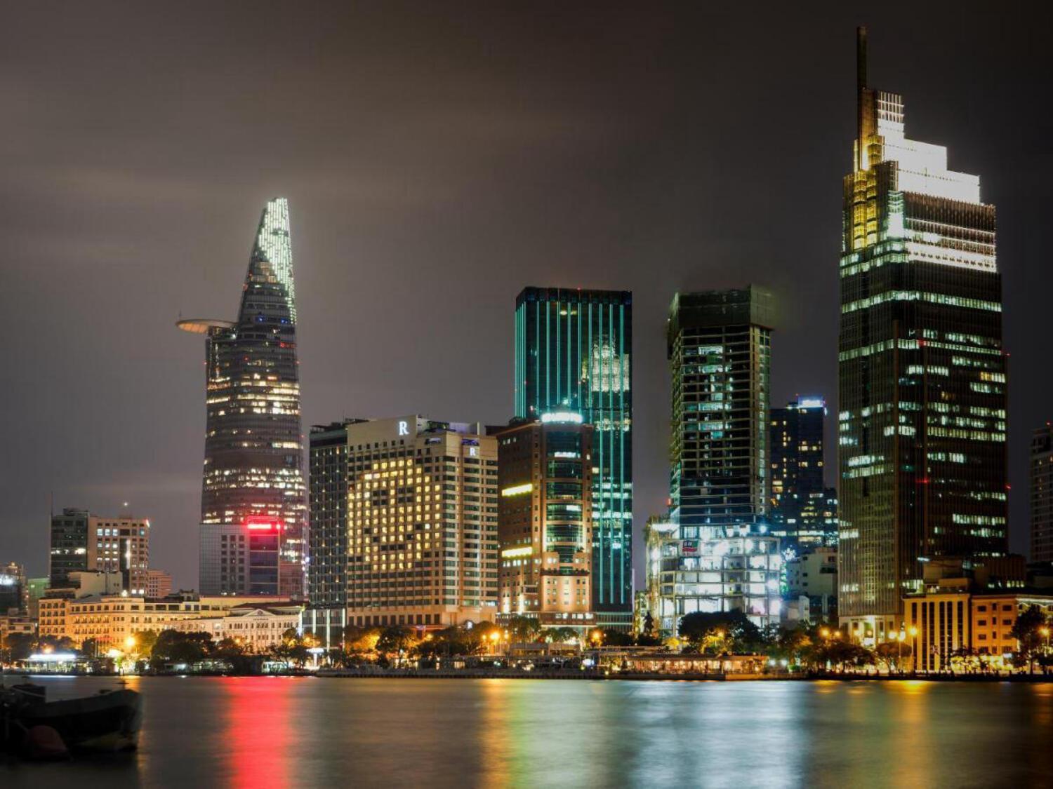 Yours Tower - Kieu Brigde - Airport Ho Chi Minh City